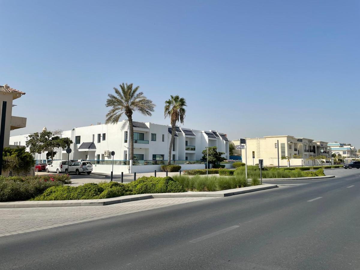 Al Corniche Hotel Schardscha Exterior foto