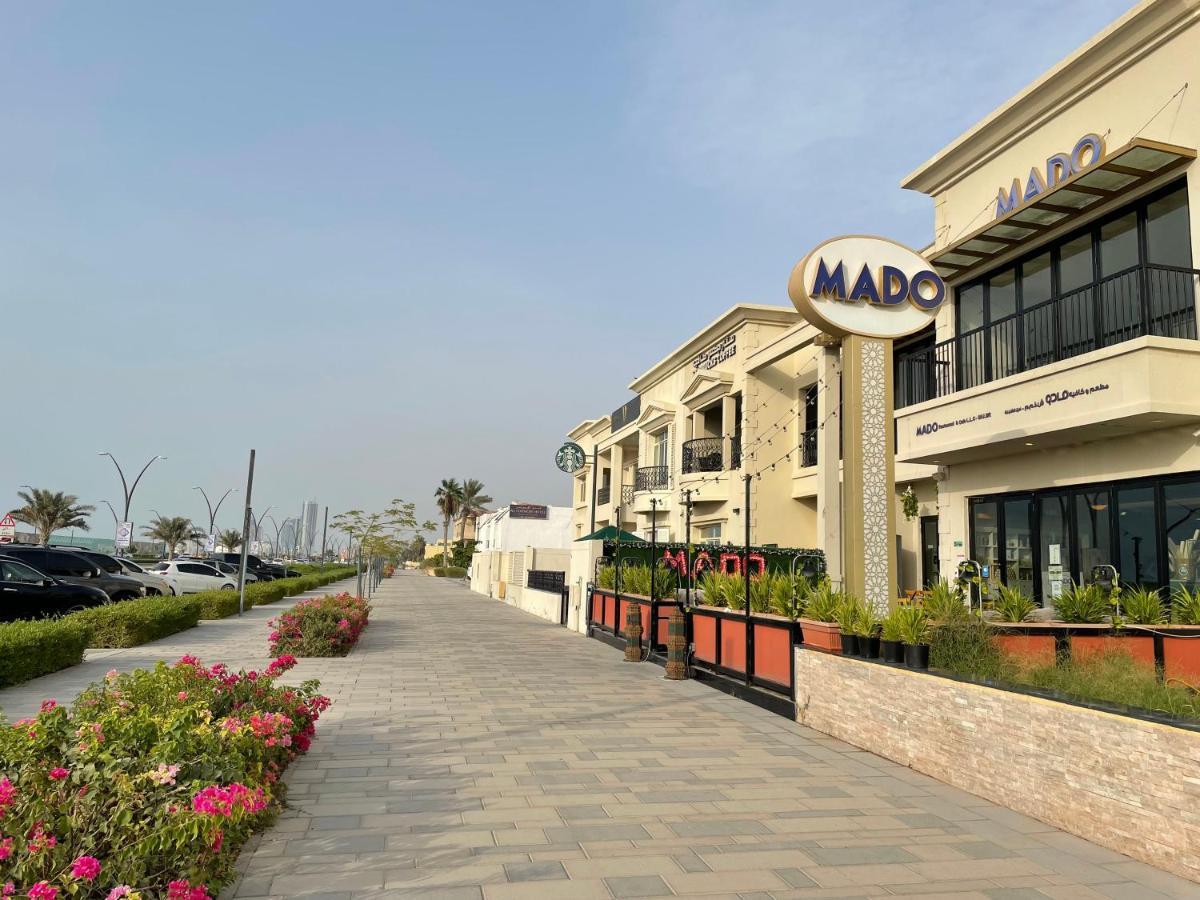 Al Corniche Hotel Schardscha Exterior foto