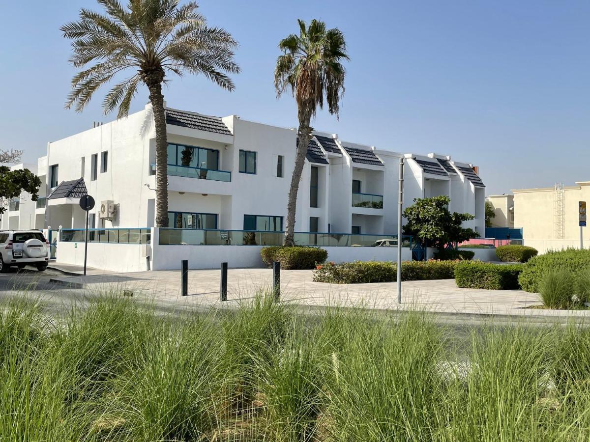 Al Corniche Hotel Schardscha Exterior foto