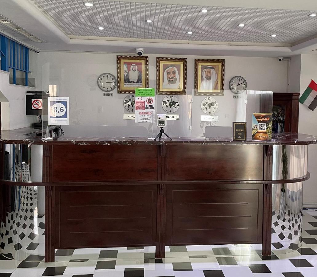 Al Corniche Hotel Schardscha Exterior foto