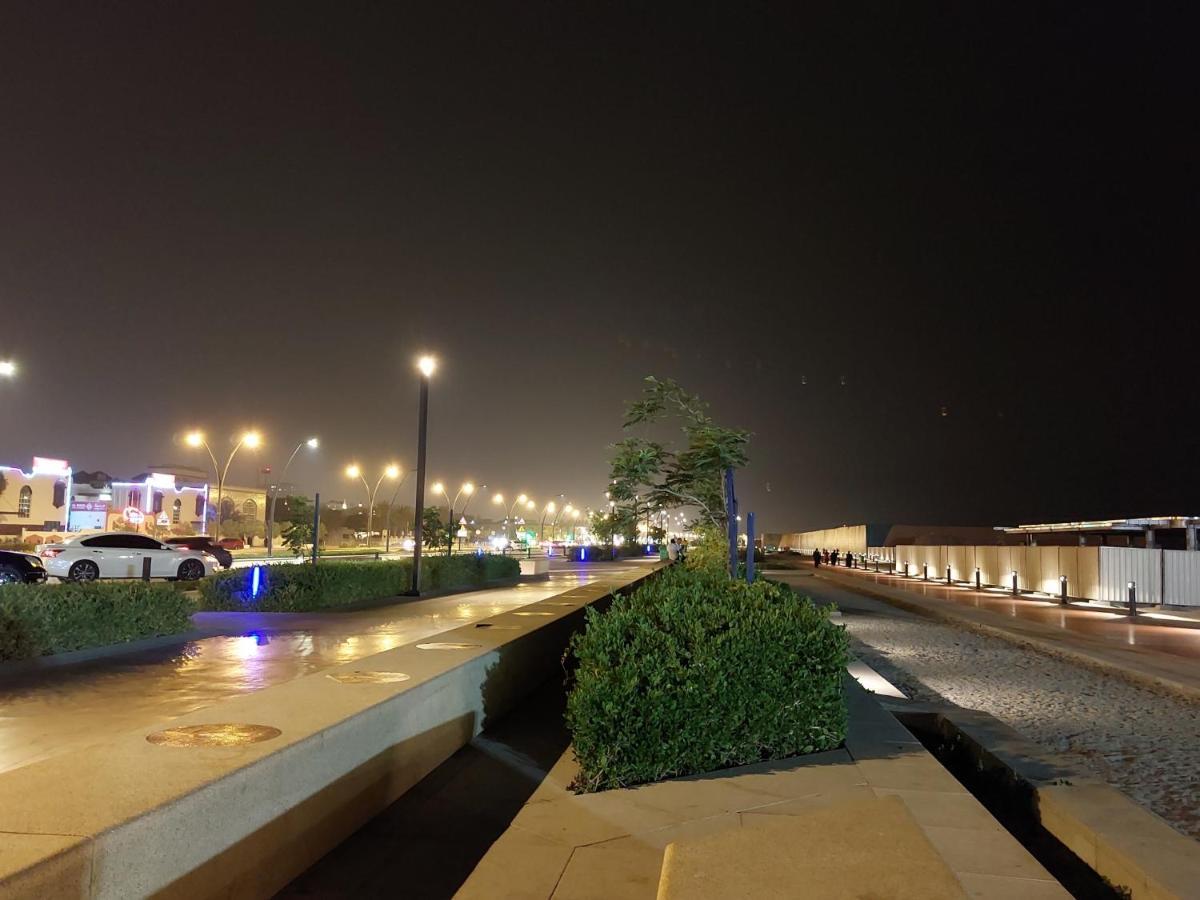 Al Corniche Hotel Schardscha Exterior foto