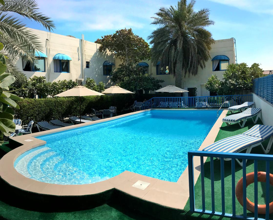 Al Corniche Hotel Schardscha Exterior foto