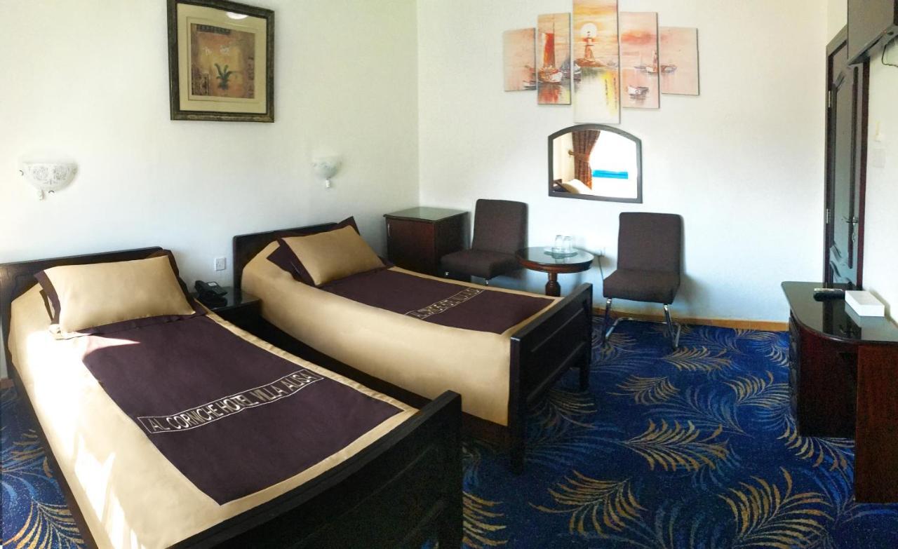 Al Corniche Hotel Schardscha Exterior foto