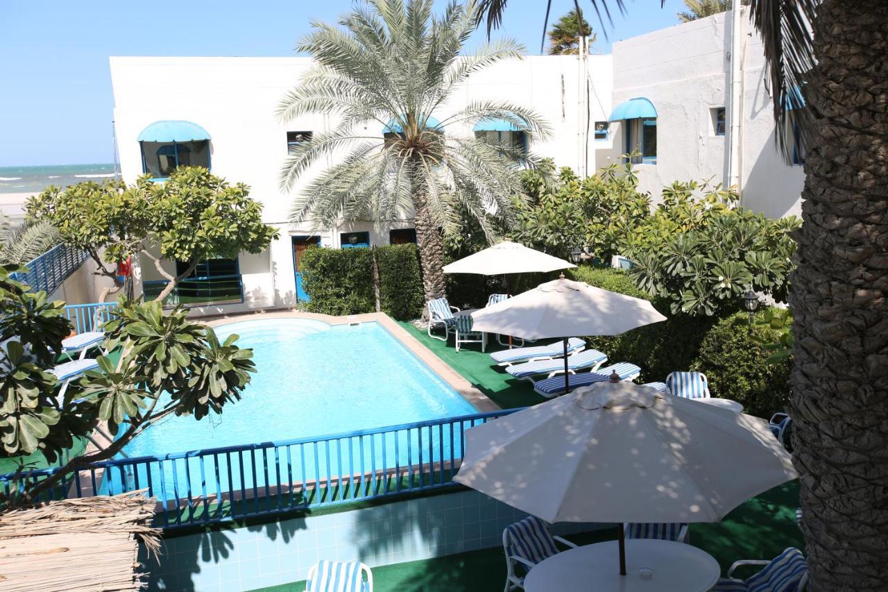 Al Corniche Hotel Schardscha Exterior foto