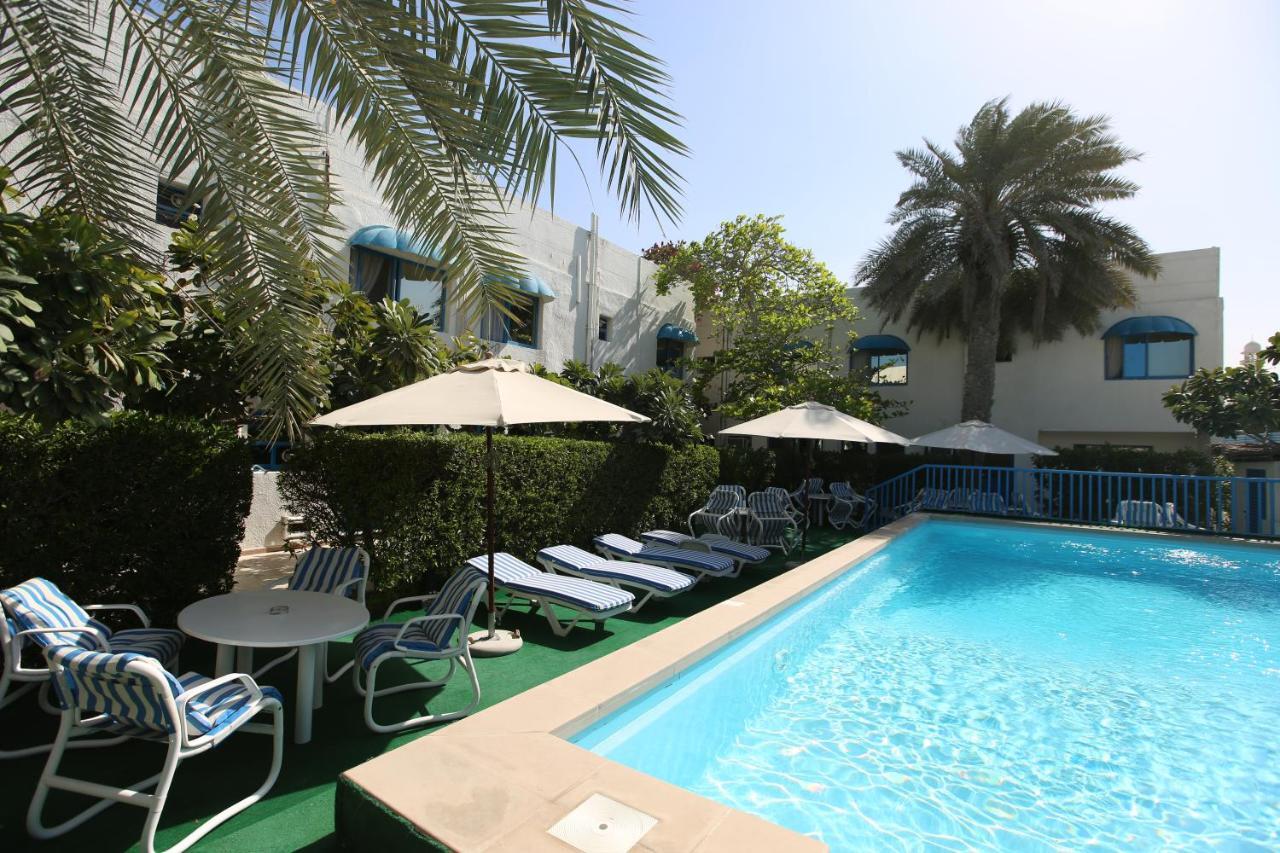 Al Corniche Hotel Schardscha Exterior foto